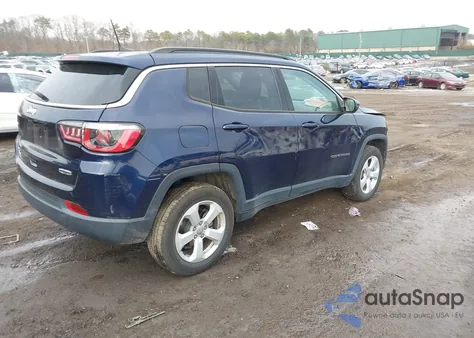2019 Jeep Compass Latitude 4X4 from USA, damaged, VIN 3C4NJDBB8KT704168